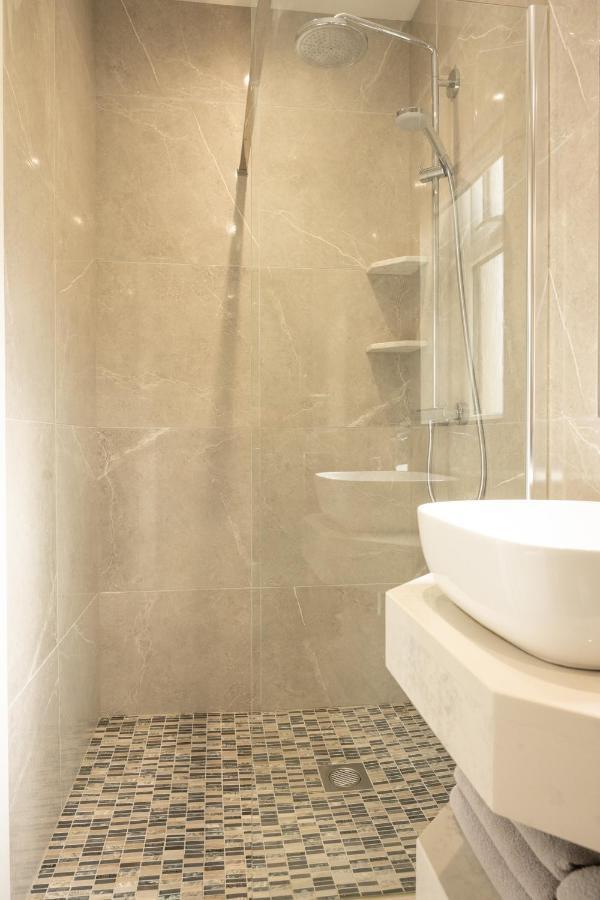 The View Apartment 2, Newry - Luxury Open Plan Apartment With City Views Esterno foto